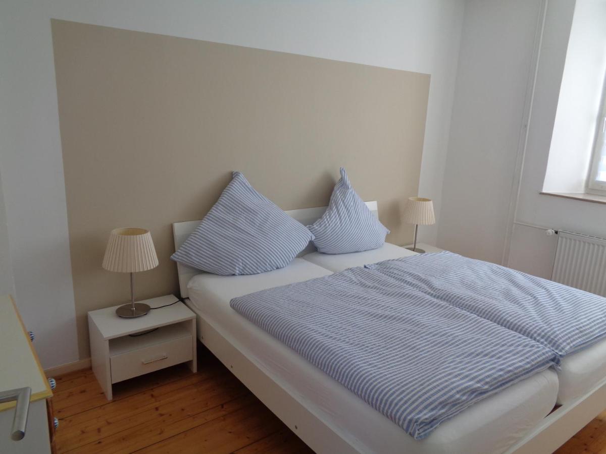 Ferienwohnung Altes Pfarrhaus Mit Flair Und Moselblick Brauneberg Buitenkant foto