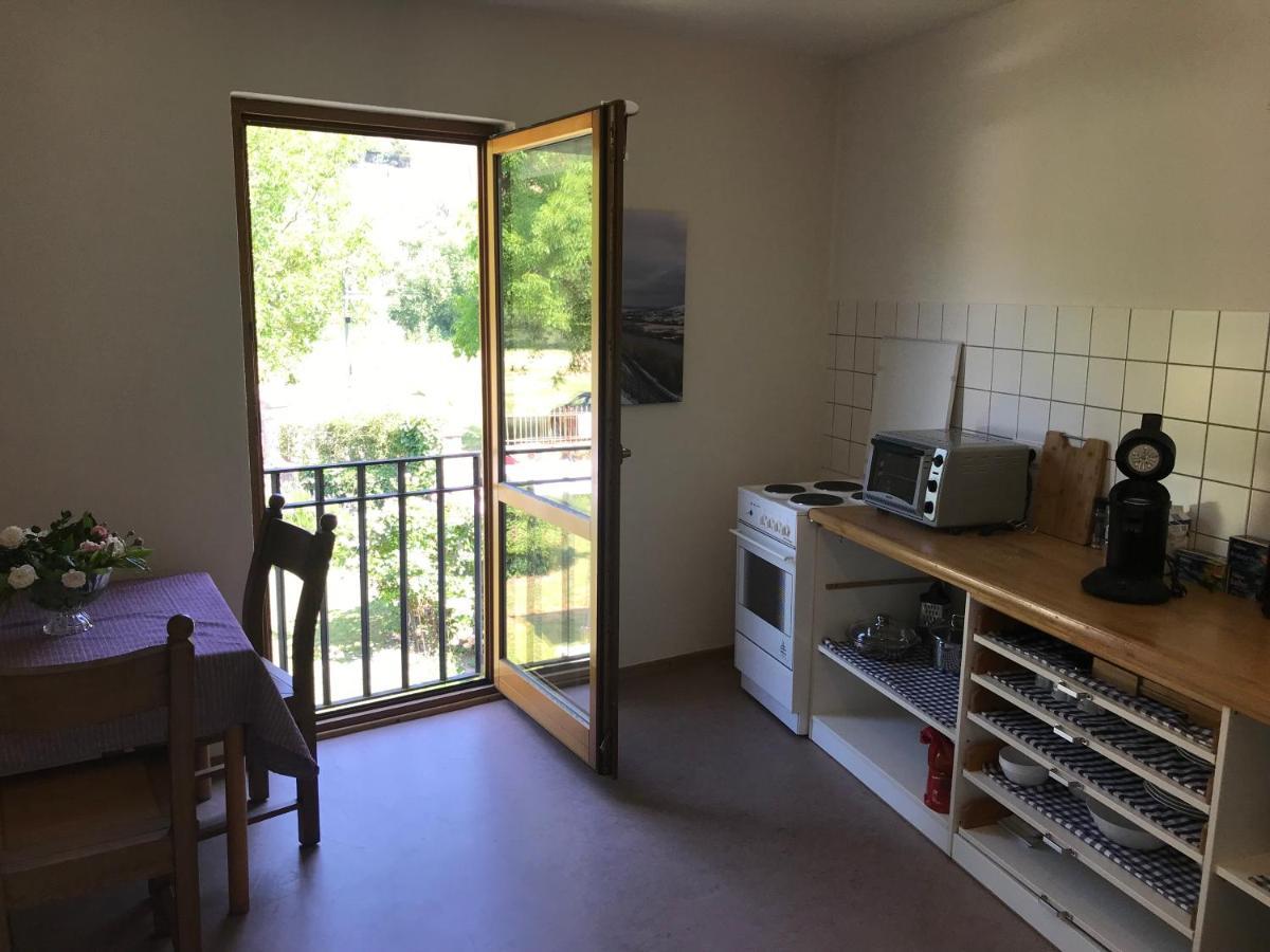 Ferienwohnung Altes Pfarrhaus Mit Flair Und Moselblick Brauneberg Buitenkant foto